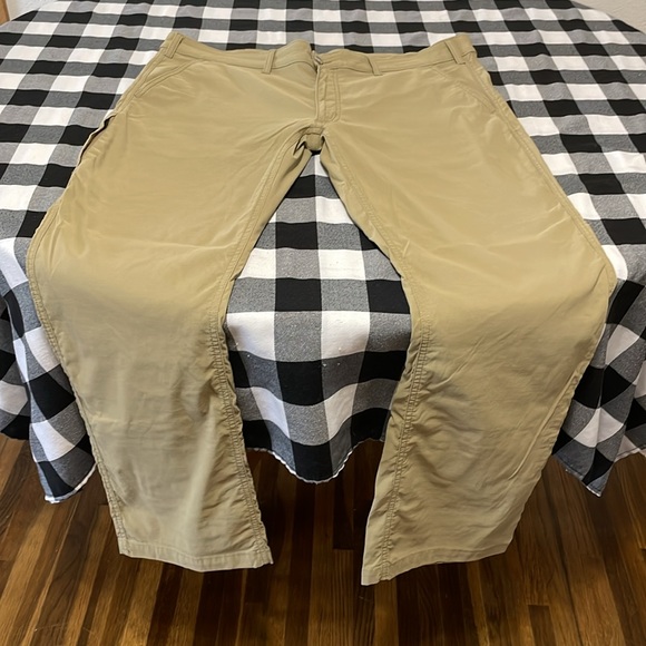 Eddie Bauer Travex Pants Men's Size 40 x 32 Stretch Zipper Pockets Khaki Tan - Picture 4 of 15